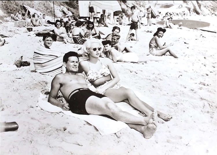 This is odd. There are a handful of beach scenes in the film, but none of them feature these shots. Do these scenes still exist?  #Noirvember