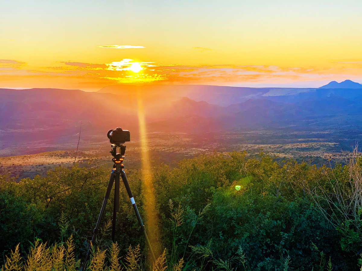 Life is ... hunting sunset pics!  Love ❤️#SundaySunsets and sharing with our friends ! 

Tagging <a href="/always5star/">Always5Star</a> <a href="/RoarLoudTravel/">RoarLoud</a> <a href="/KaliTravel/">KaliTravel</a> <a href="/wandersmiles/">Vanessa 🌍 She Wanders Miles</a> <a href="/_sundaysunsets_/">SundaySunsets</a>