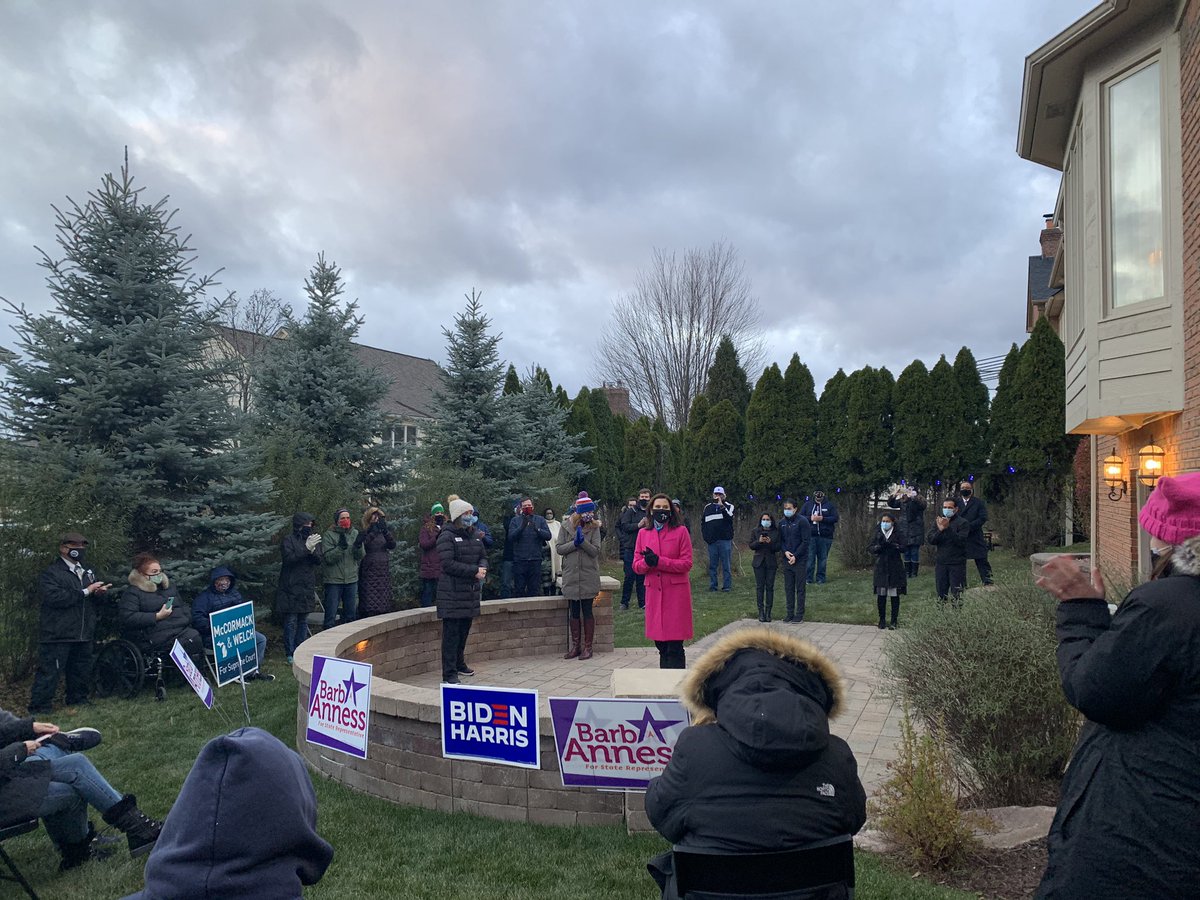 MariManoogian's tweet photo. We ain’t even ‘bout to stress, we got Big Gretch. #vote Gov @gretchenwhitmer https://t.co/mtVXSwUCtE