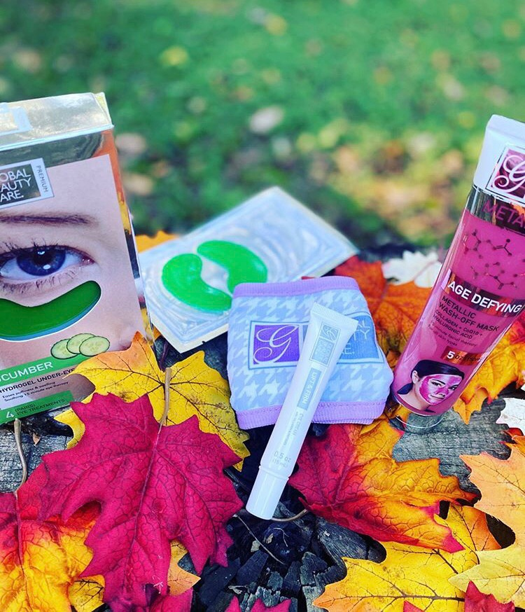 Always Fall-ing for your product shots, like this one by <a href="/heidiledford/">Heidi Ledford</a> ❤️ Did you shop our October sale? Snap a pic &amp; show us what you got for a chance to be featured on our feed! 🍁 #repost #globalbeautycare⠀
#skincare #skincarecommunity #skincareroutine #beauty #selfcare
