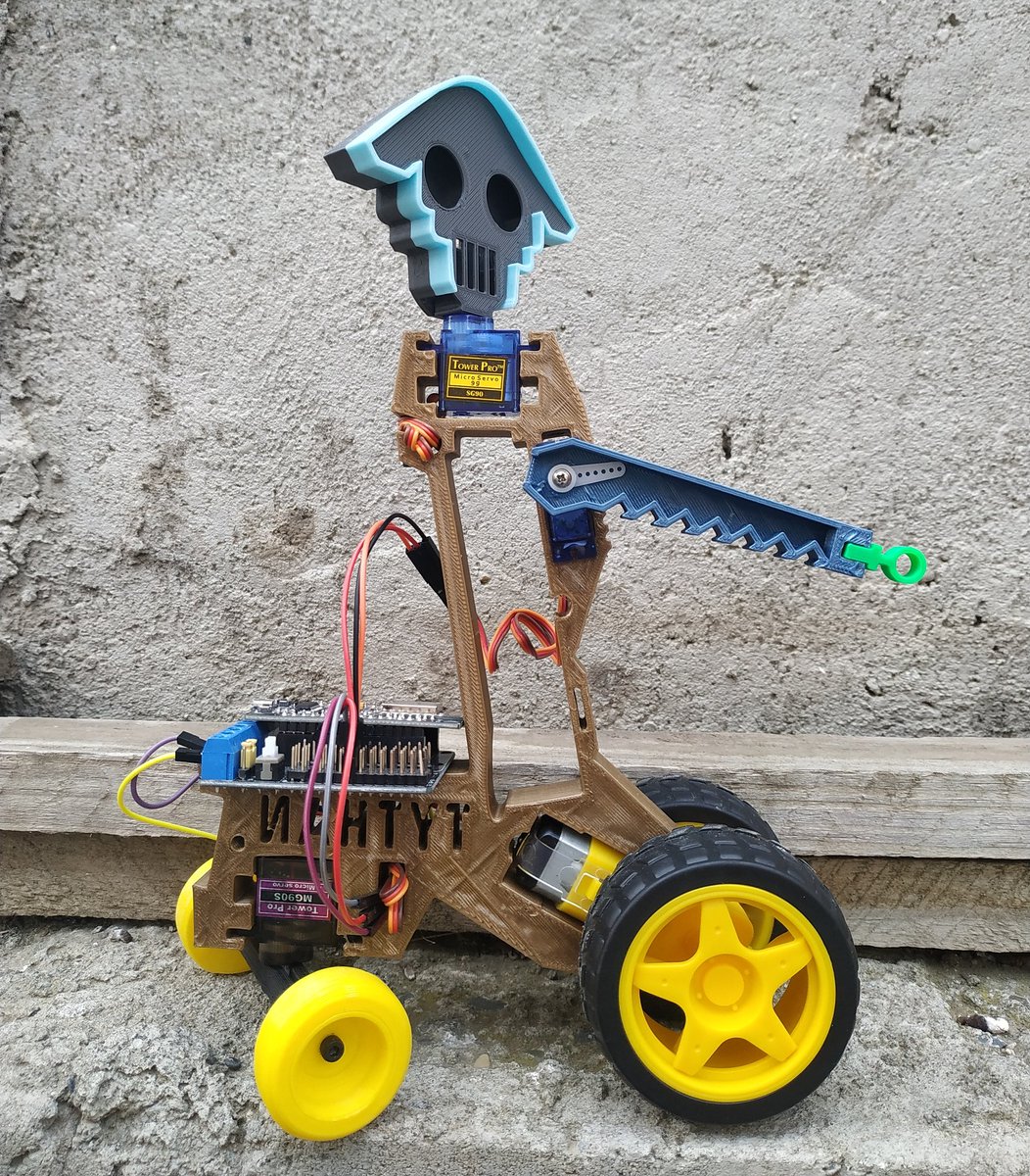 ffespechen's tweet photo. Domingo muy productivo, terminando con la programación de los robots #Tythan para la 3ra Competencia de Robots en Río Gallegos.

@Zimatech1 #roboticaPatagonia 

#robot #esp8266 #esp32 #arduino #robots #code #programacion #programming https://t.co/QMdSyks6Xv