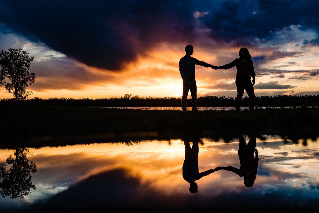 johnlyonsphoto's tweet photo. Kayla and Josh's engagement session overlooking the Sydenham river was absolutely amazing...

#johnlyonsweddings https://t.co/ORci3n2T3A