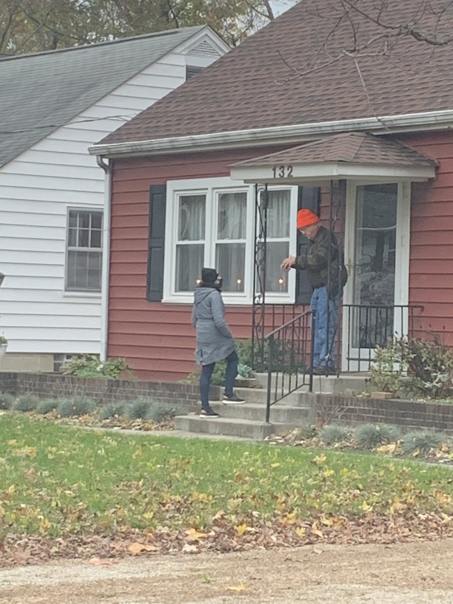 Meredith4OH's tweet photo. Crazy wind and even snow, but very worth braving it to meet as many people as we could and ask for their support on Tuesday! #meredithforohio, #youmattertomeredith https://t.co/c2mFCtbY5c