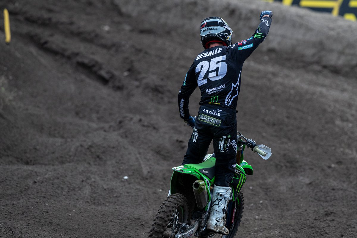 An hour of MX Vice post-race podcasts, presented by @FlyRacingUSA, from Pietramurata 1! Jump in... mxvice.com/fly-racing-pod…