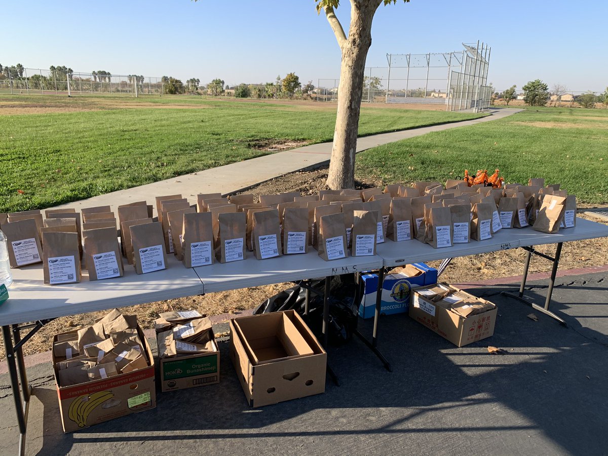 HahPrincipal's tweet photo. Thank you @HAHCheetahClub, Teachers, and Inderkum volunteers for making @HAllenHight @HAH Fall Harvest Festival/ Halloween a fun experience for students and their families https://t.co/g2dzt2ZN5U
