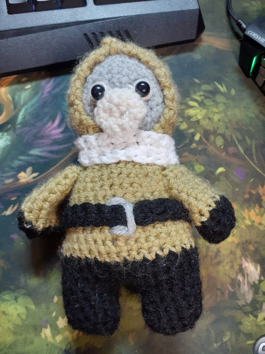 HalliBerry6's tweet photo. Do you want an appa? A sloth friend? A funnee monkee????? Come to my etsy shop and drop me an order, I'll hook you up ๐ https://t.co/MupuAOtVXO #amogurumi #meme #funneemonkee #appa #atla #sloth https://t.co/eJoTy272h0