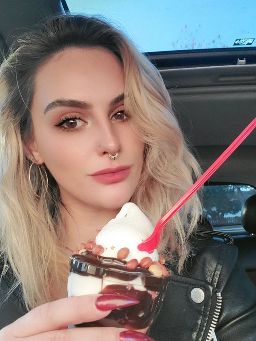 TW Pornstars - Sofia Vivana. The most liked pictures and videos from