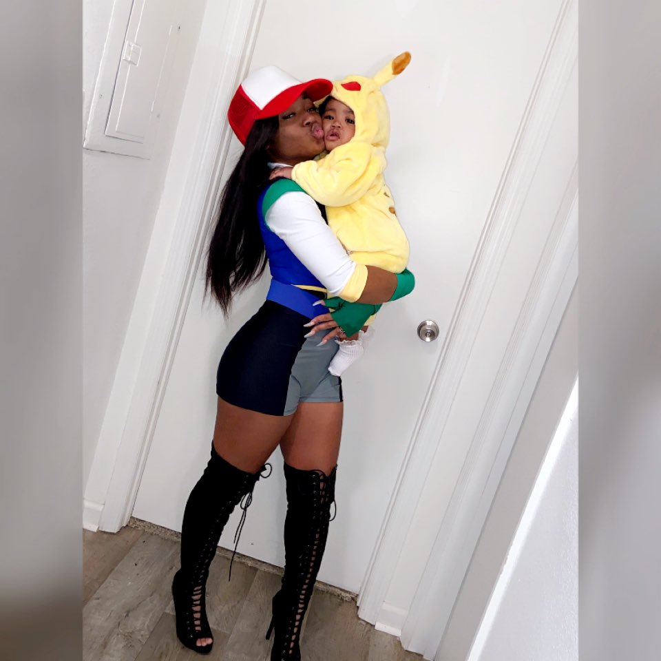CuriosityyKill's tweet photo. Pikachu wasn’t charged up enough yesterday! ⚡️Can’t have Baby Pikachu without Mommy Ash!💛😎 https://t.co/PUmAmaMGDK