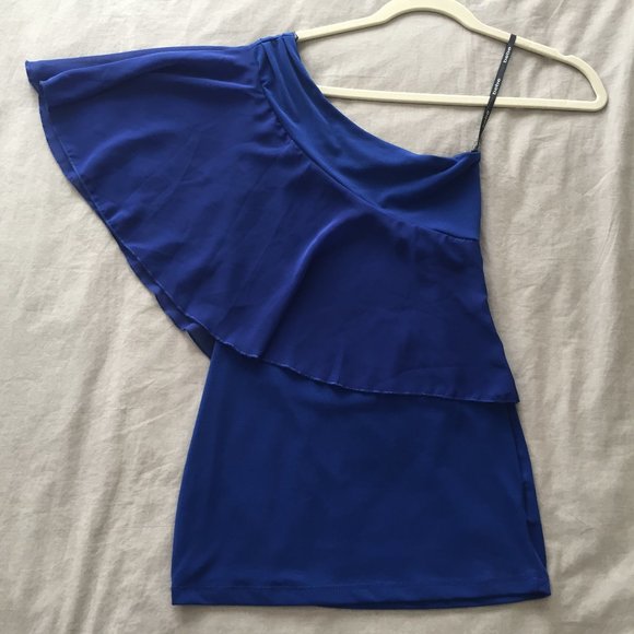ShopShipSip's tweet photo. So good I had to share! Check out all the items I'm loving on @Poshmarkapp #poshmark #fashion #style #shopmycloset #loveandbravery #2bbebe #bananarepublic: https://t.co/PPqZSx37lA https://t.co/izxk5gDztT