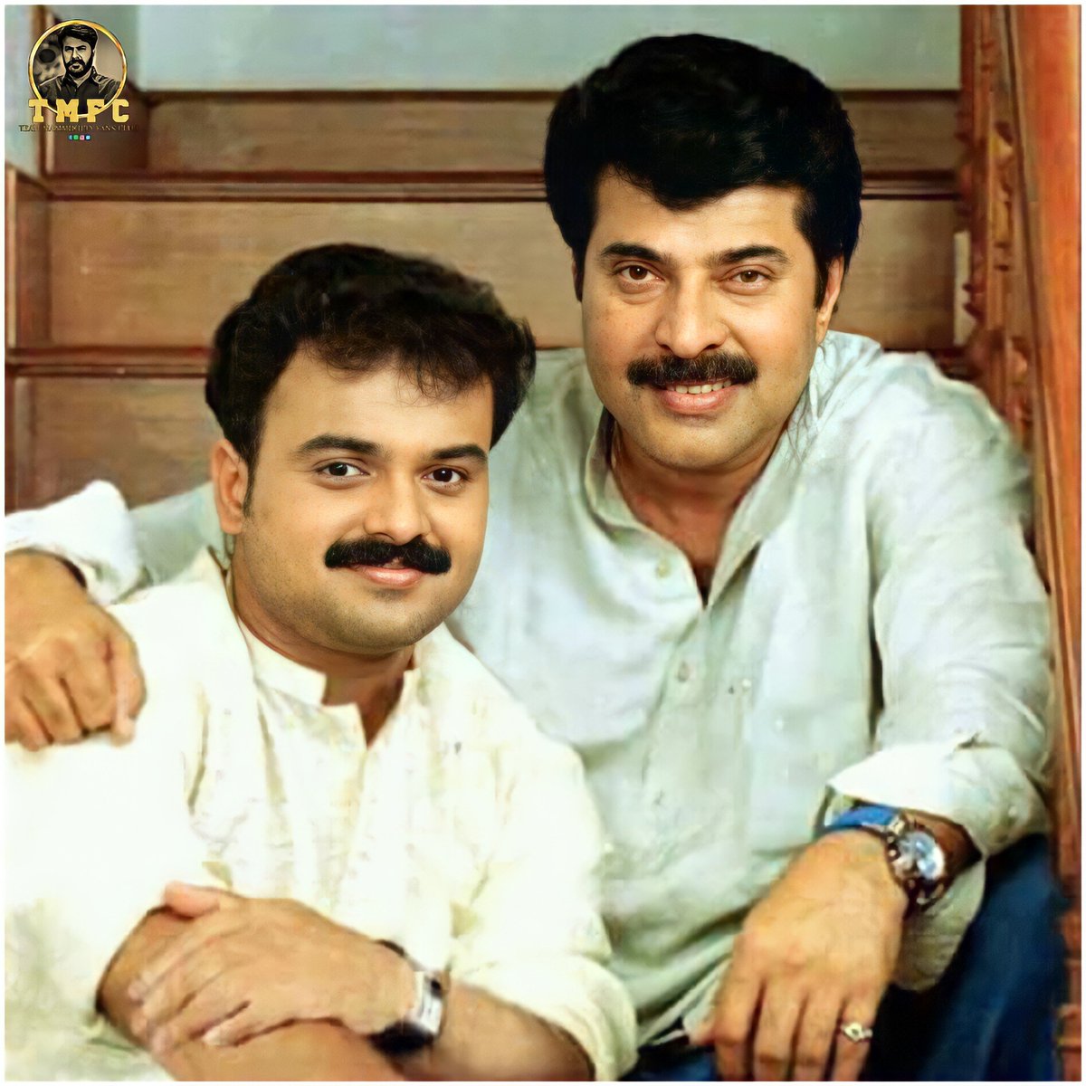 Happiest Birthday Wishes to the Romantic Hero of Mollywood #Chackochan 💕🎉✨️

Wishing On Behalf Of all @mammukka fans 💖
#HappyBirthdayChackochan