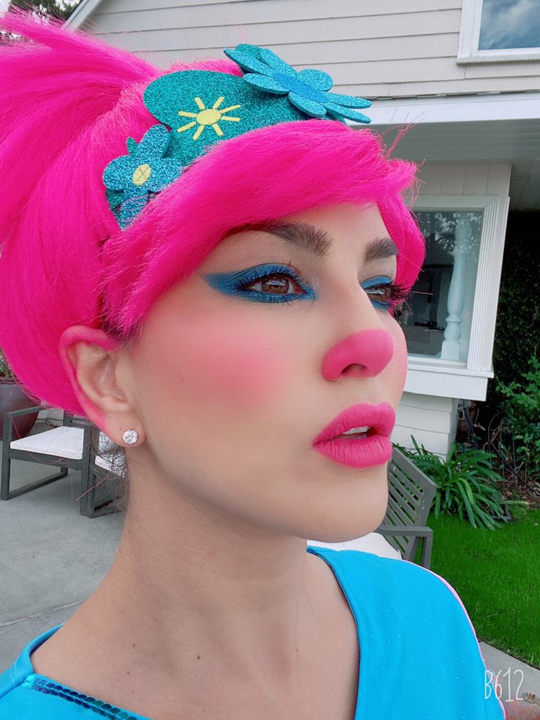 Created this #Halloween look with @starstruckbysl cosmetics

Hydrating Primer
Translucent Hd loose powder
Rust corrector stick
Brown brow Pencil
Volumizing Mascara 
#WildCherry lip 
#WildCherry nose
#WildCherry cheeks
Arctic blue winged Eye Definer