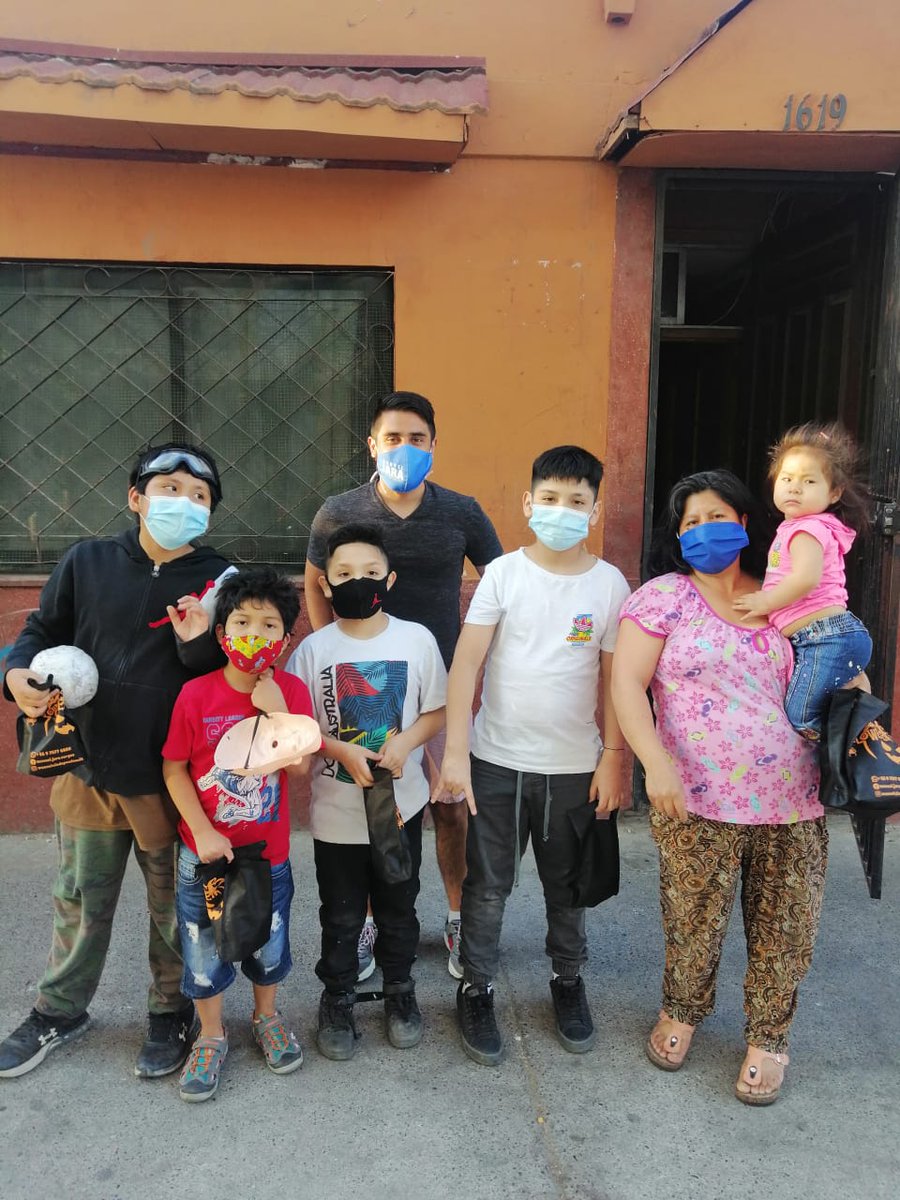 ManuelJaraV's tweet photo. Agradecimiento y felicidad, maravillosa jornada, llegamos a más de 400 niños en total en nuestra comuna de Independencia. 
Gracias a cada uno de los vecinos que hicieron posible esto, que nos permitieron compartir y seguir construyendo comunidad
#muevetuindependencia
#halloween https://t.co/QvqxO4lJqm