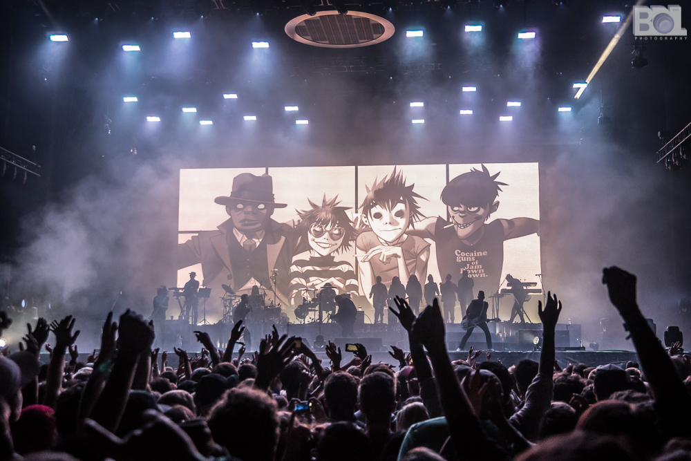 November Photo of the Month is  @gorillaz at Outside Lands 2017. I kept waiting for Murdoc, Russel, 2-D, & Noodle to appear on screen. When they did all the hands in the crowd went up. 20 available in 11x17 and 5x7. Part of proceeds goes to  @FreaksActNet.  https://www.boneydiego.com/2020-photo-collection/november-gorillaz