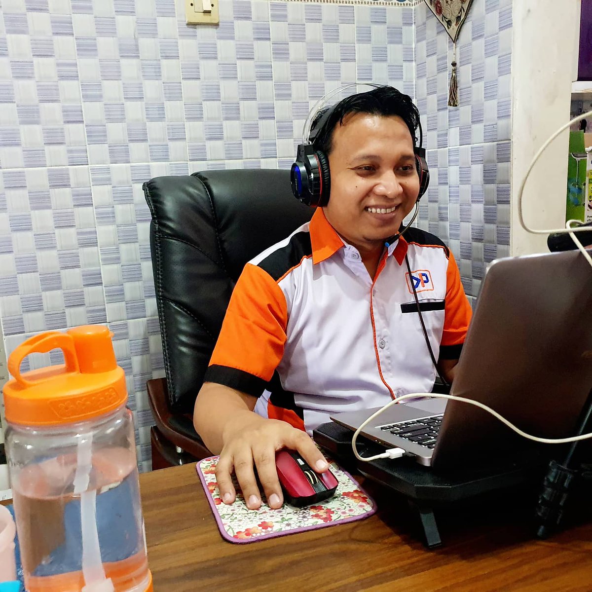 Istikumayati's tweet photo. Stlh libur panjang, Tim @KreasiPrsentasi kembali berjibaku di #WorkshopOnline. #PelatihanInfografis w/ PT. Inalum
0857-3333-0407
https://t.co/DBSNwzoYuX
#PakarSlide #SlidEx #WorkshopInfografis #PakarInfografis #AmazingSlide #SlideDesigner #TrainingInfografis #VisualisasiData https://t.co/TXircxkCEm