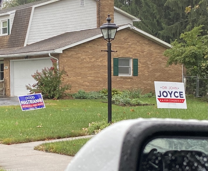 One. We saw one Trump sign on a house. The kind you buy, not the kind campaigns put up. We saw signs for the incumbent Republican House Member & signs for his Dem challenger. Each had signs for other R/Ds around them. But never Trump (or Biden). Put differently...4/9