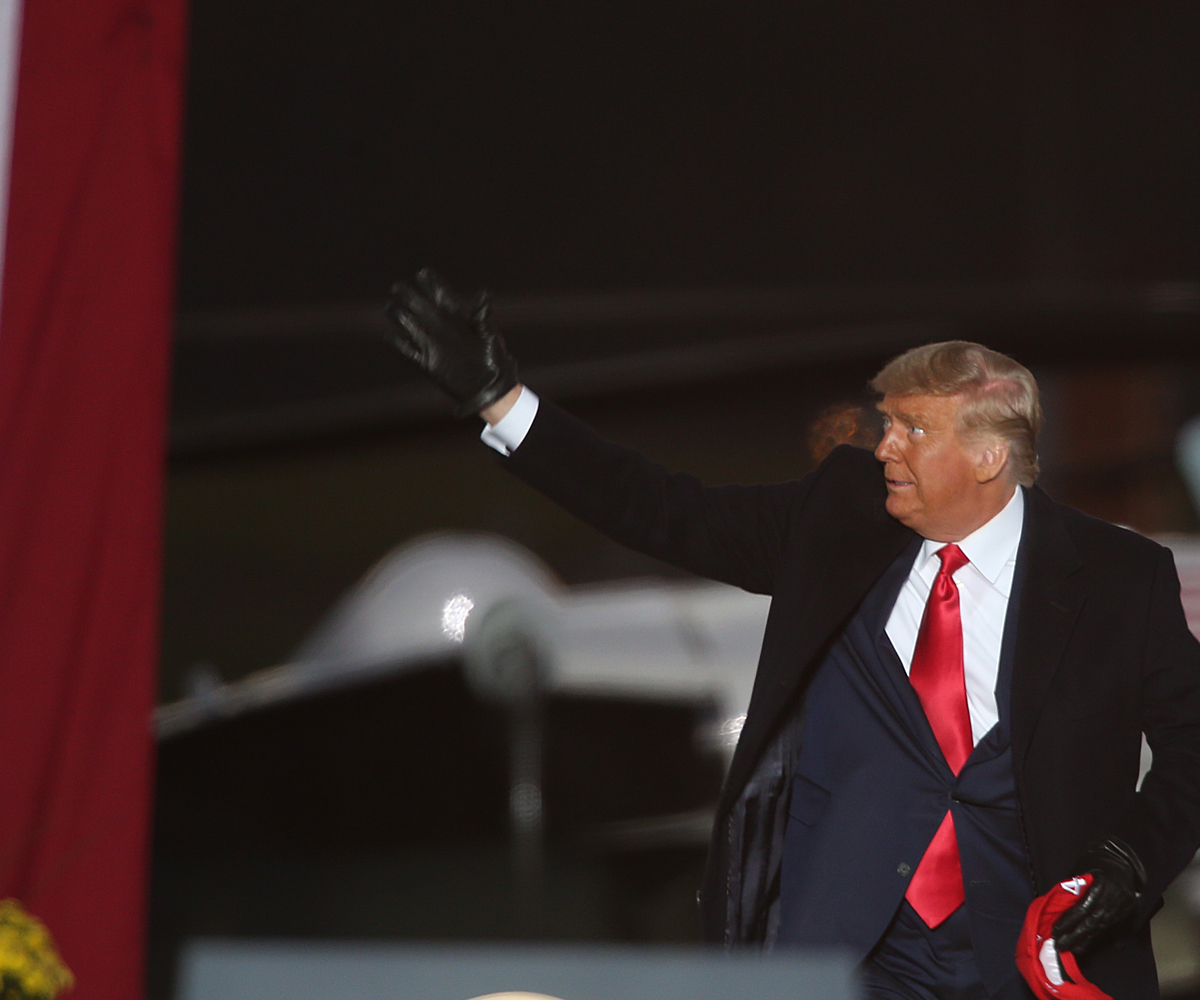 Once again my extreme honor and pleasure to work for @thedailyveteran and cover @POTUS  @realDonaldTrump   in his recent Campaign Rally at the Butler Regional Airport Halloween Night in Pennsylvania.