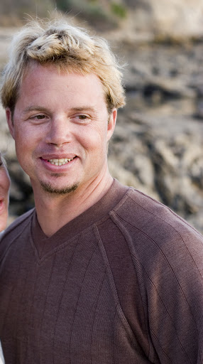 In discussion of the BLM protests, it's often brought up that there are plenty of cases of innocent white Americans being killed by police, and that some of these cases receive comparatively little coverage. There are basically two ways to react to this.