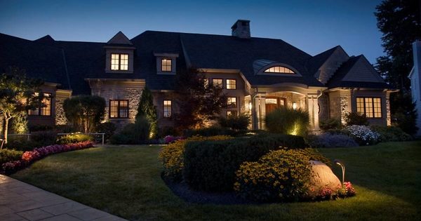 Want to save some money on your home's energy costs? Here are ten ideas that should have an immediate positive effect. trendir.com/home-improveme…