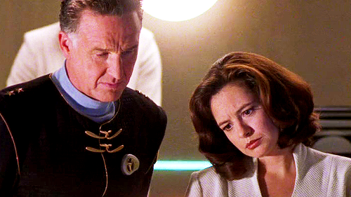 atlantistvru's tweet photo. Happy #Birthday to #actress #SamanthaFerris (@SamanthaJFerris) (1968), #Stargate #SG1 #SarahRaully / #Thina / #Mingala the #Tokra!!!
https://t.co/JwWNkKRM4E
https://t.co/GtjvTOA4D2
https://t.co/M3LGenLTNM
#StargateSG1 #SG #gueststar #SamanthaJFerris #HappyBirthday https://t.co/A9jrxbWoGa