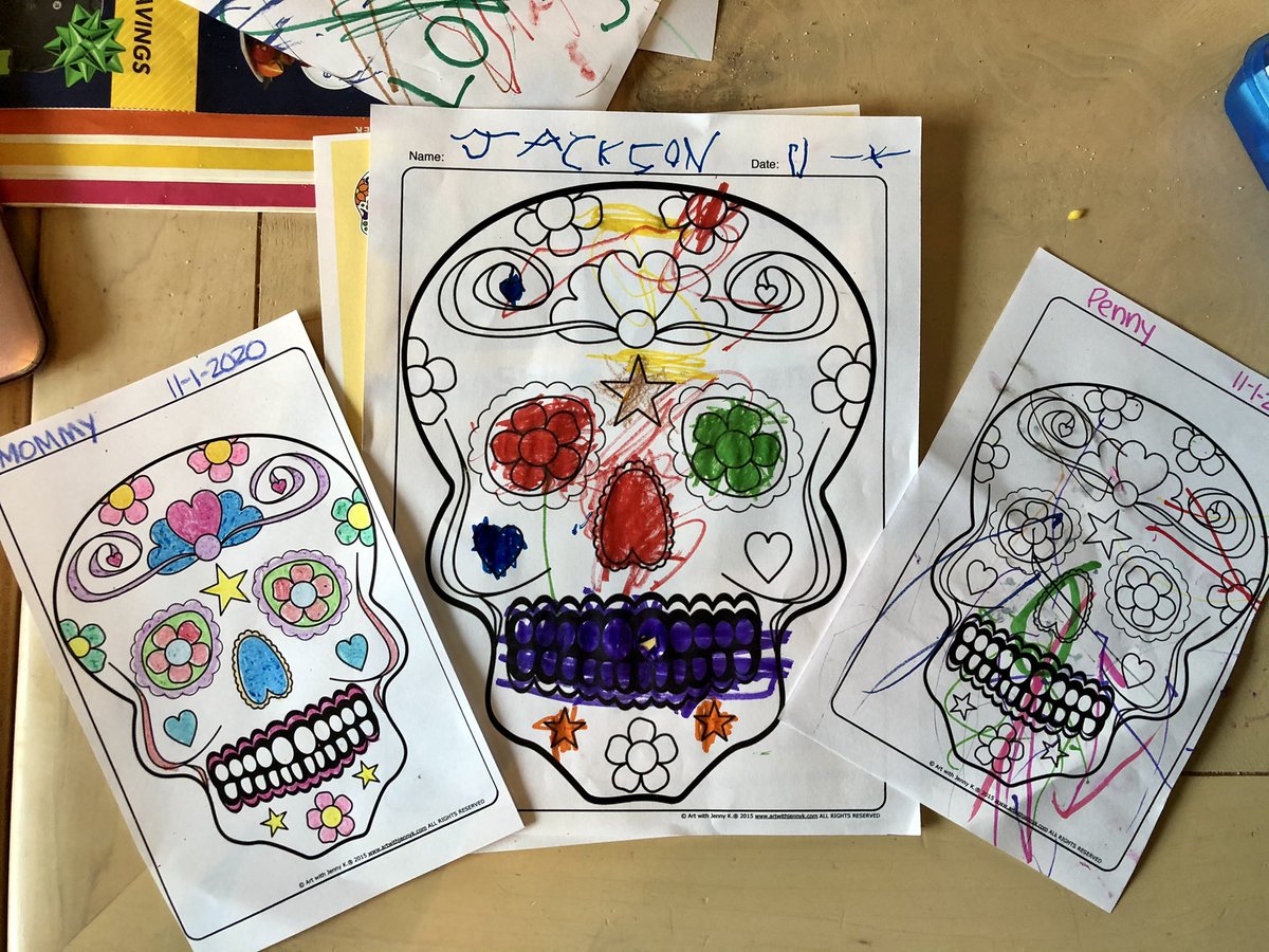 MalDahlquist's tweet photo. Decided to celebrate #DiaDeLosMuertos and so glad we did! I love celebrating our loved ones with my kids so even though family may be gone, they will never be forgotten. We made Pan de Muertos and my grandmas pork chop recipe for dinner. #familyfirstfamilyalways https://t.co/u0QrEvJJsk