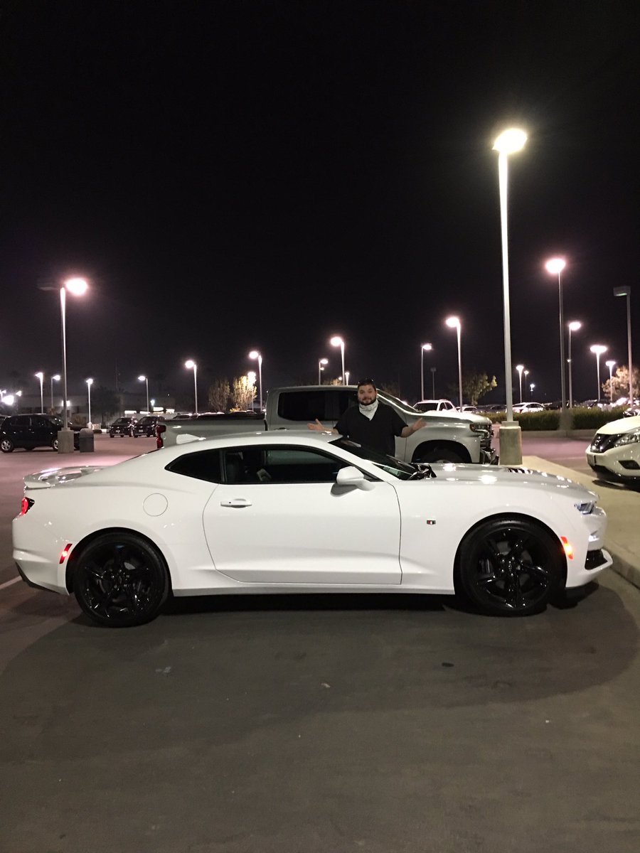 jgutierrez55's tweet image. Today was one of the best days of my life #Camaro2SS