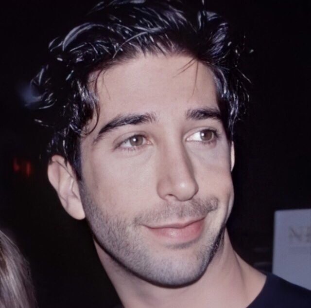 Hoje é dia dele. Eu amo tanto  Happy bday, David Schwimmer  
