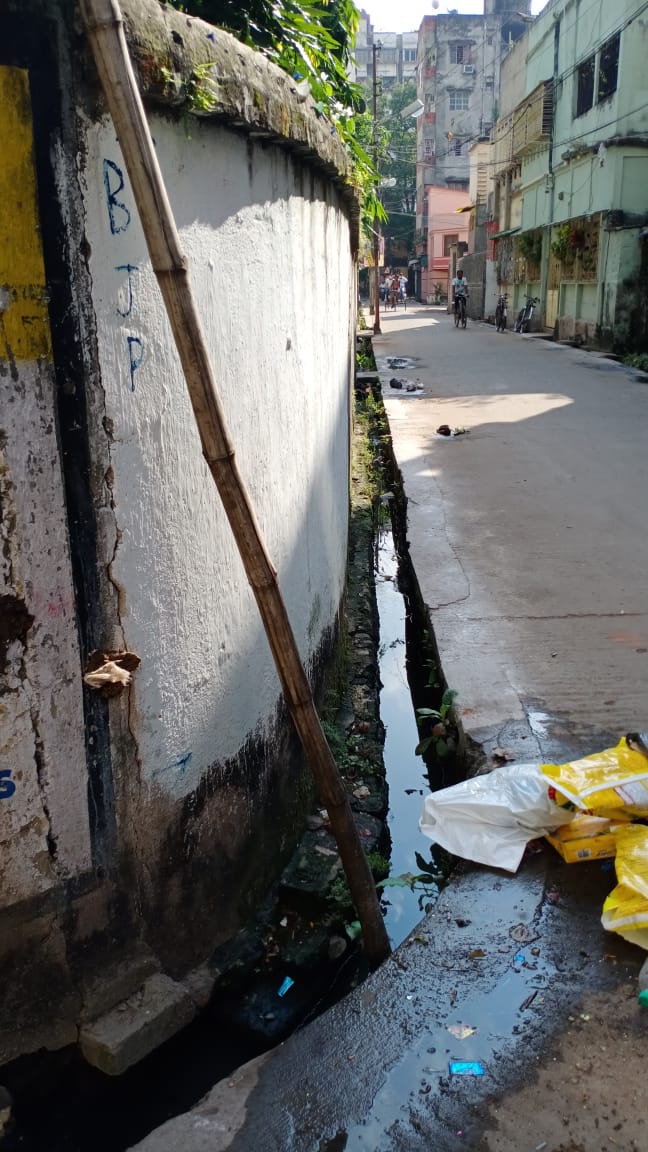 HowrahMunicipal's tweet image. Sir, work started !