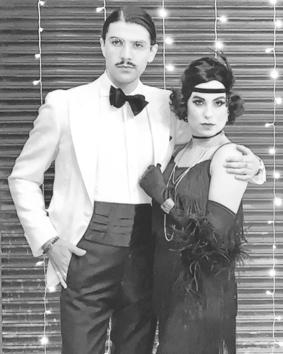 goldsberrywolf's tweet photo. Happy Halloween from the Roaring 20’s #gatsby #haloween2020 https://t.co/0wnqWqeRCN