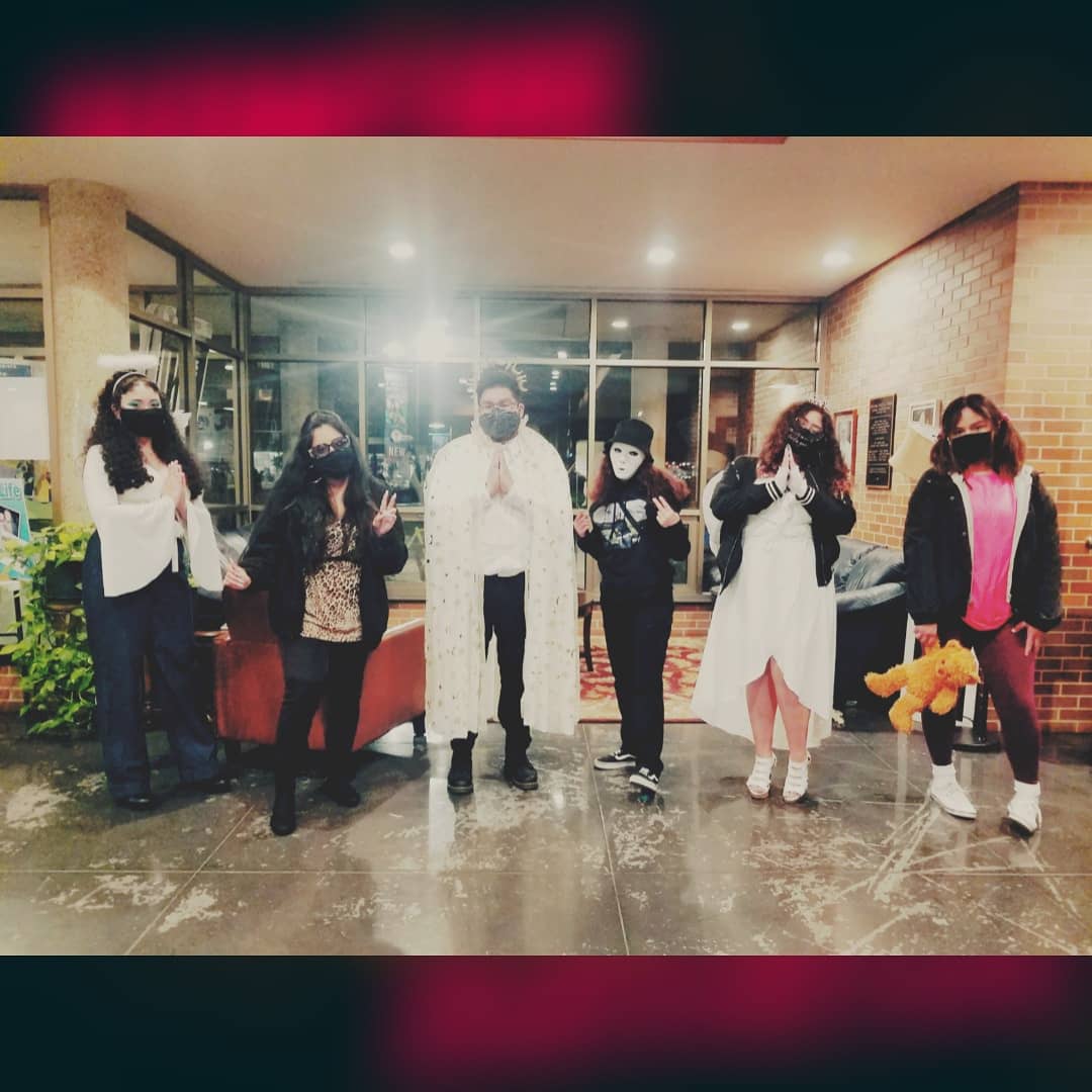 EIU_LASO's tweet photo. Thank You all for coming out to our Bonfire Event Friday Night!! We had a wonderful time hanging out with y'all!!😊
Congrats to Mariana Trejo for winning the Costume Contest!! Thank You to all of our other participants as well, we loved seeing all of your costumes!!🎃 #eiulaso https://t.co/BeOCKBFrtp