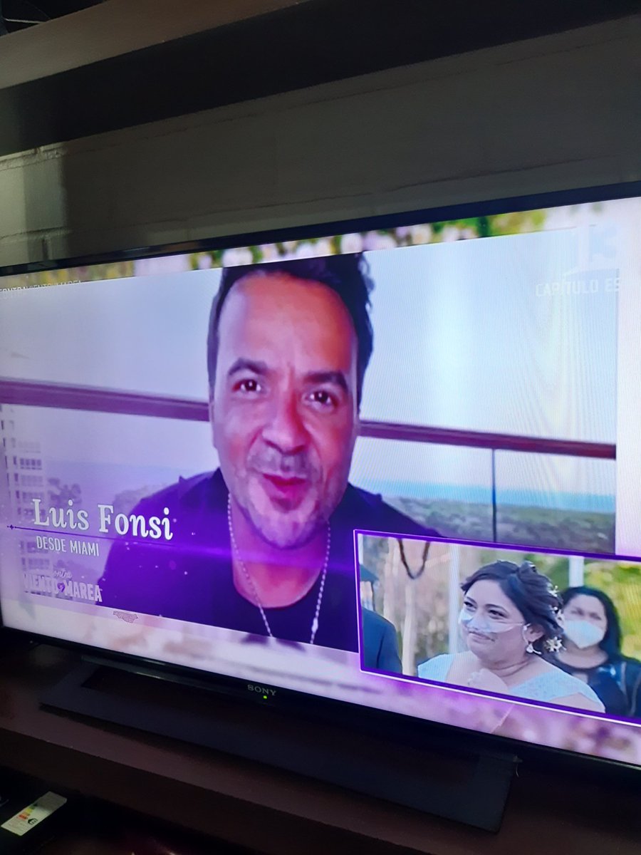 likavega_22's tweet photo. @inquebrantables luis fonsi ,saludando a Damaris🤣🤣 https://t.co/x2vocivt7z