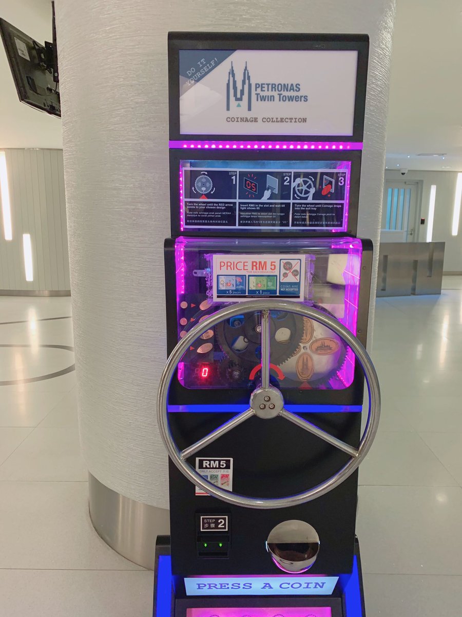  Rm28*Jangan lupa bawak ic, sebelum beli tiket perlu tunjuk Ic. Yang beli online pun sebelum masuk ke bahagian lift ada satu bahagian pemeriksaan barang, disitu akan diminta ic. Alhamdullilah rezeki dapat melihat permandangan yang cantik