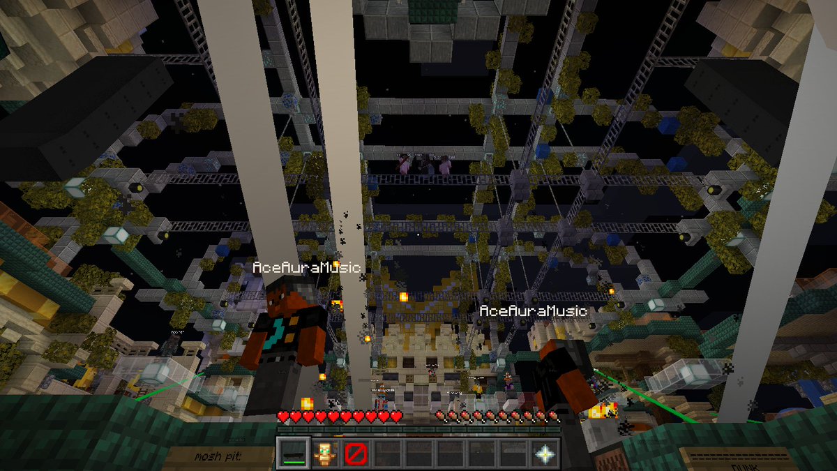 itsraechel's tweet photo. some more #blockparty3 shots, this was SICK

the Illegal Area™ https://t.co/pnpOcpz6ZQ