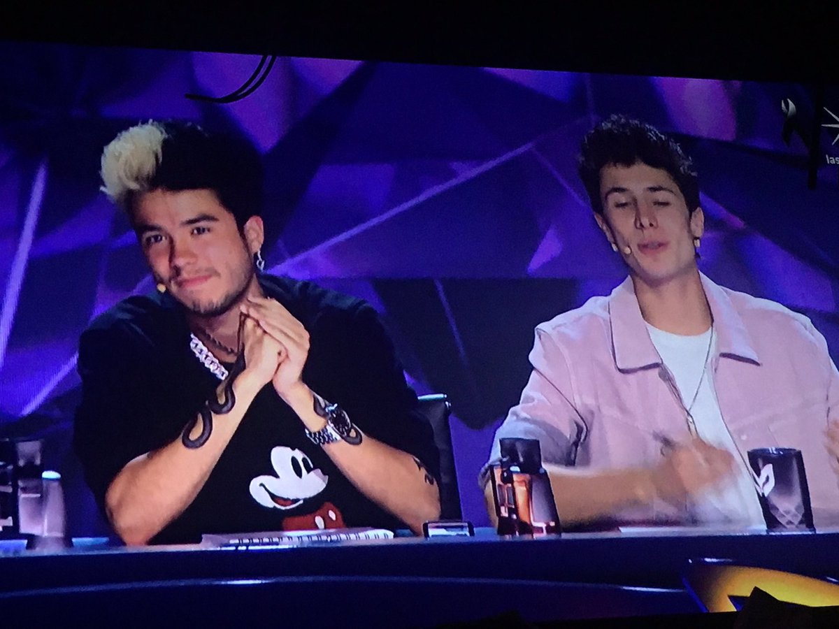 BgGeisel's tweet photo. Si son uña y mugre inseparables ❤️@mariobautista_ https://t.co/9v4aIo6dr3
