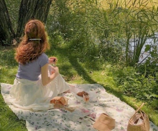 جاء جبريل إلى النبي صلى الله عليه وسلم فقال:((عش ما شئت فإنك ميت ، وأحبب من شئت فإنك مفارقه ، واعمل ما شئت فإنك مجزي به ))