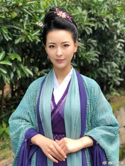 Purple Spider, the Regina George, Madame Yu. Doesn’t want Wei Wuxian doesn’t get ass. Has passed down her hypertension to Jiang Cheng.