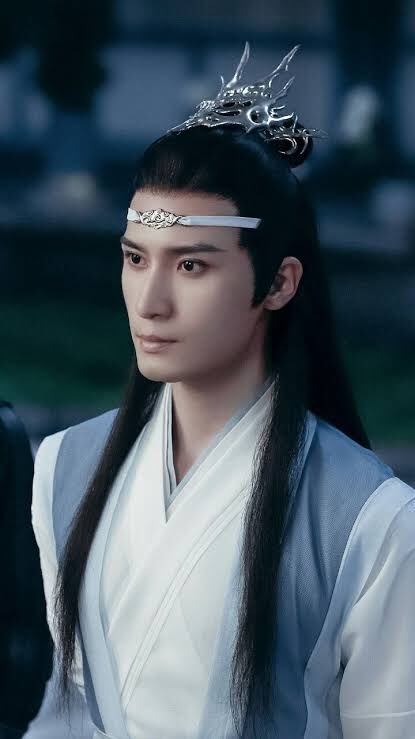 WangXian fanclub president, Lan Xichen. Man is the best wingman, his soul flew away when he was asked to pretend to be shocked when WangXian declared their love. Jiggy has a constant eye on his ass, which he might slap.