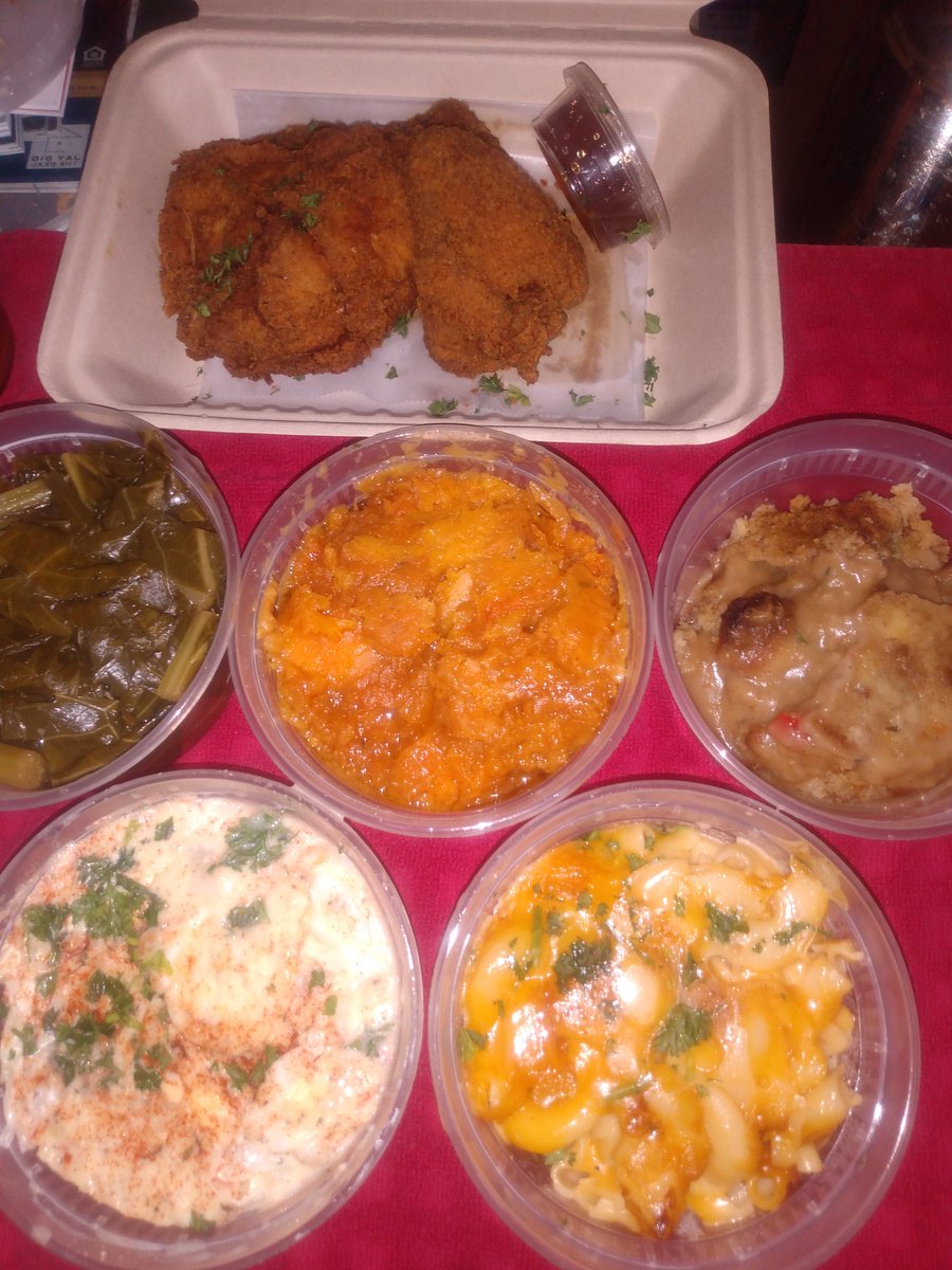 Okay soooo... This happened for my first chicken meal after #NoChickenOctober 🥰😍😳

Their candied yams and corn bread dressing were thebomb.com 🤤 

#LittleEthiopia #Fairfax #LA #skinnyfat #AnniesSoulDelicious #soulfood #SupportLocal #suppportsmallbusiness #nomnom