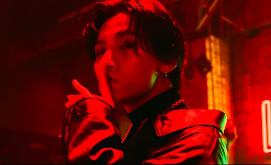 _KookieKyun_'s tweet photo. Io: Em io volevo dire che...
Changkyun e Joohoney: 🤫
Io: Si si va tutto bene, eee ahahah...😁
#FatalLoveOutNow
#LOVEKILLA_MV
#MONSTAX #MONSTA_X #MONSTAX_FATALLOVE #MONSTAX_LOVEKILLA #MONSTAX1102COMEBACK #FATAL_LOVE #Love_Killa #LOVE_KILLA #LoveKilla https://t.co/aQwJnkBM2Z