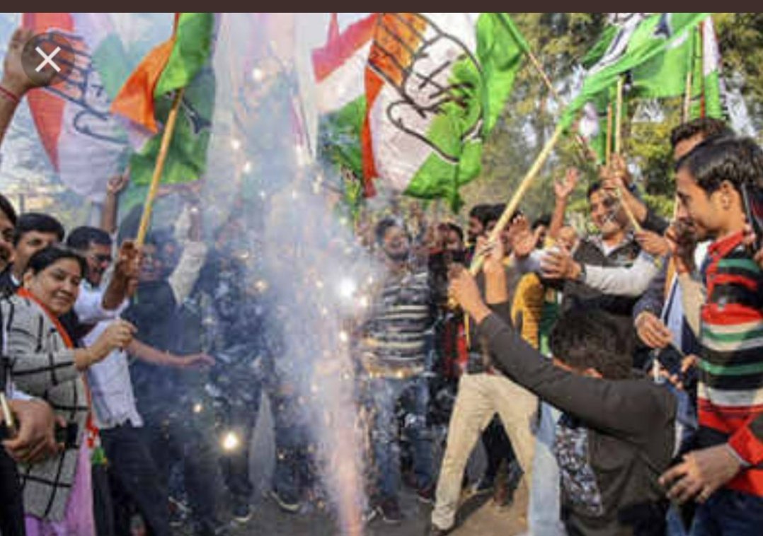 aye_babuchak's tweet photo. @gauravgkk @asheeshcalla1 Congress rallies me to crackers oxygen nikalta hai na @ashokgehlot51 . Ha Hindu festival me hi environment ki fikar Hoti hai sabko chae vo Holi hai ya fir Diwali.. .@drharshvardhan you are such an anti Hindu idiot animal #SayYesToCrackers #nocrackerban https://t.co/p57tQfPMW5