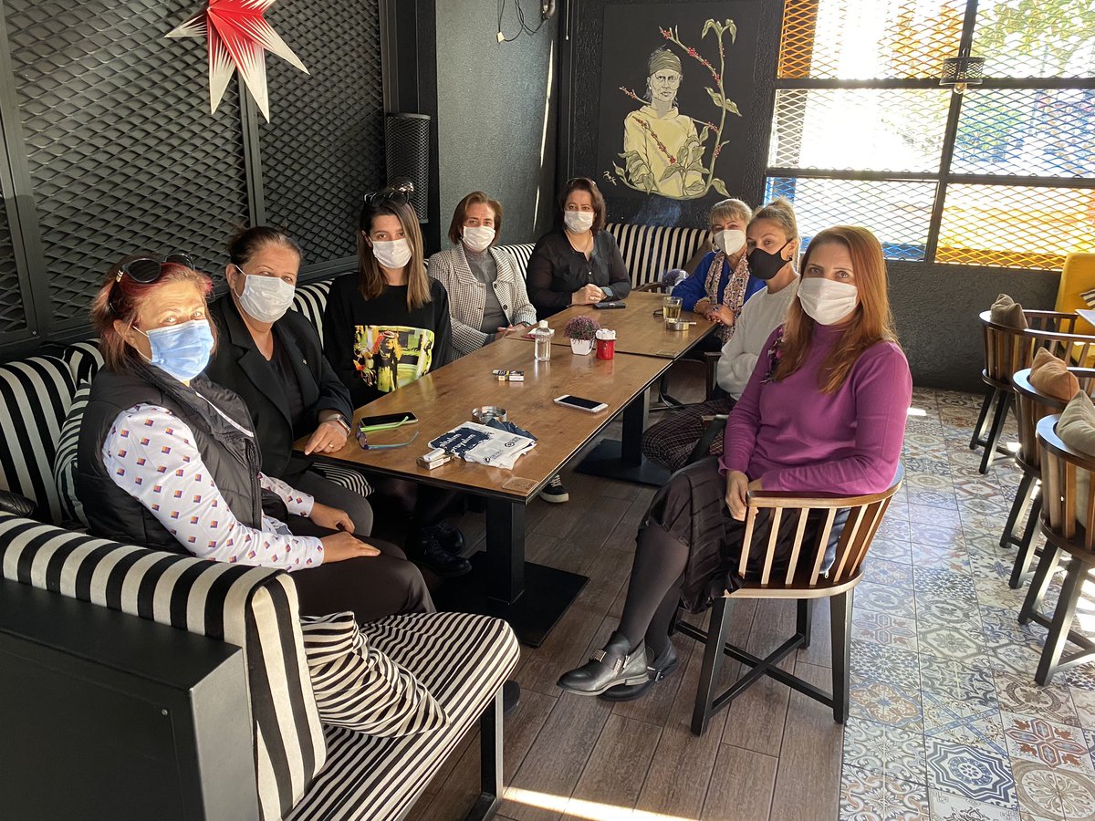 Tekirdağ kadın girişimciler olarak üyemiz zeren hanımı ziyaret ettik. Projeler hakkında yeni girişimlerde bulunduk.