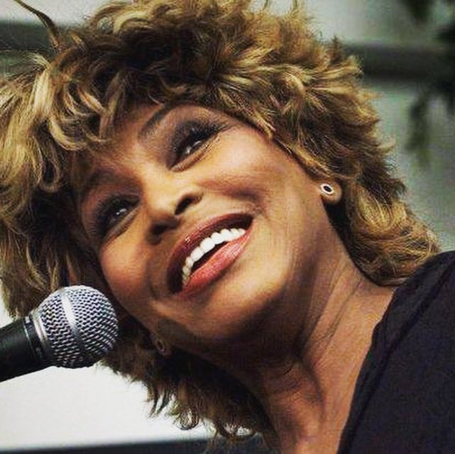 tinaturnerblog's tweet photo. Have a great week everyone! 🙌🏽❤️ https://t.co/cjlyAZSjA6 #tinaturner #smile #MondayMotivation #MondayMorning #inspiration #icon #legend https://t.co/NsA040tf11