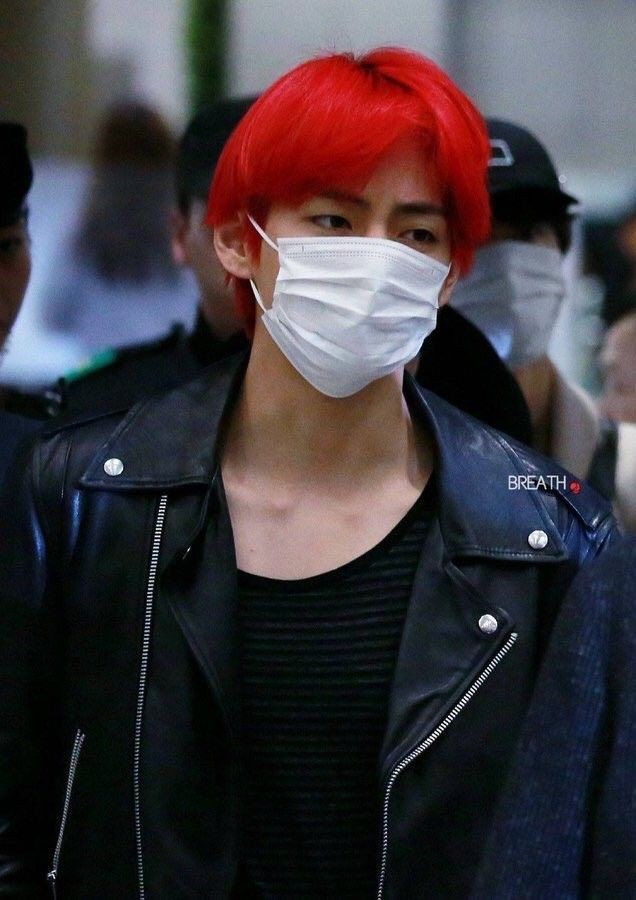 BTS in leather: a thread, because it's one of my favorite things.