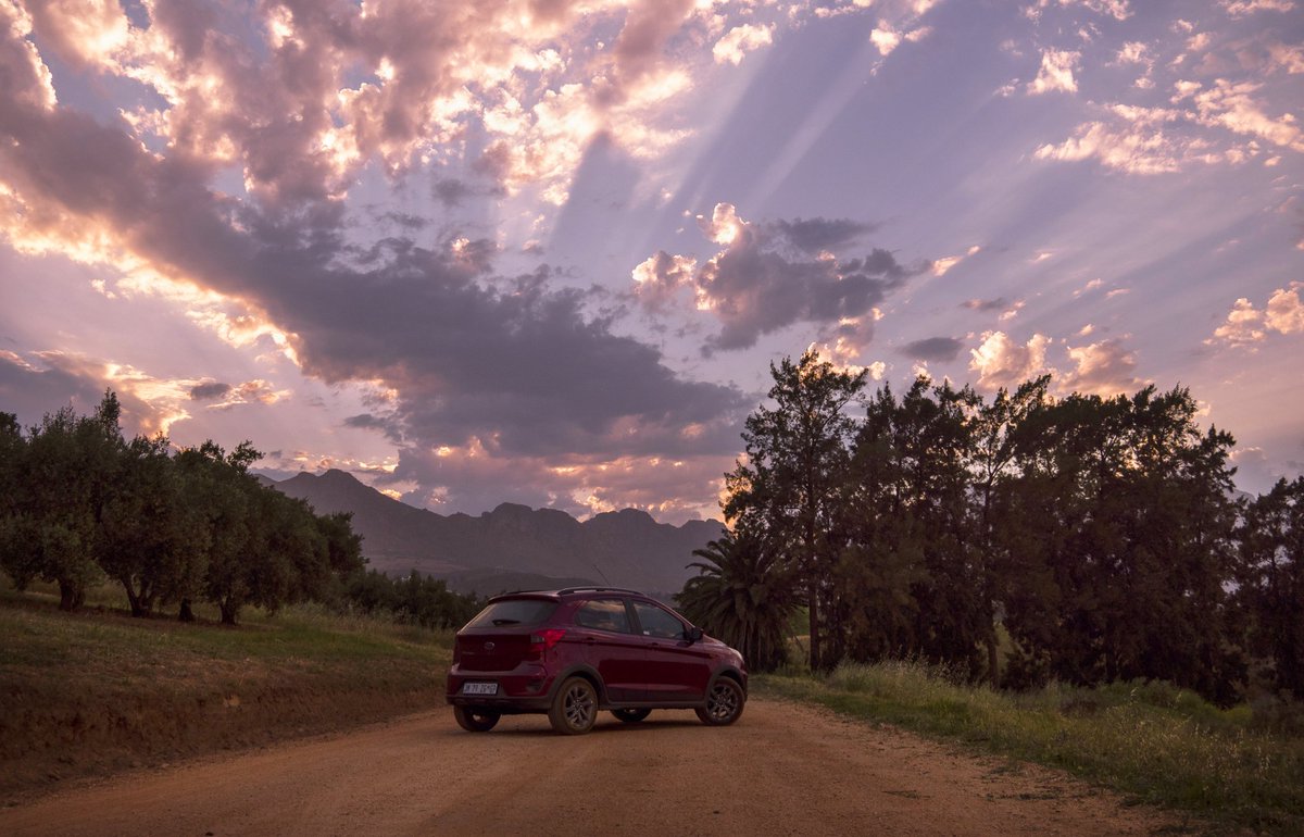 mylimeboots's tweet photo. It's been a phenomenal few days exploring the greater W. Cape with the @FordSouthAfrica Figo Freestyle.
From city to sea, vineyards and Paarl mountain, the Freestyle has been a champ and great travel buddy.
Off to #GoMakeWaves in #CapeTown!
#ShareSouthAfrica #FigoYourWay https://t.co/OykbmX2k9o