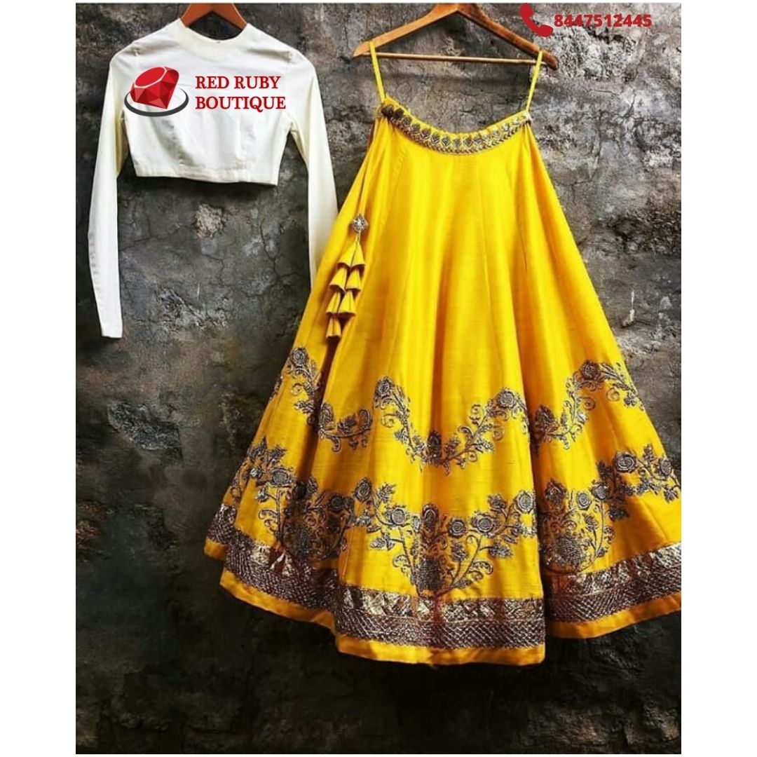 redrubybou's tweet image. Designer Lehengas and Ladies Dresses available at cheap cost,
also we take orders to design the dresses according to your suggested creativity and design 

Contact as at - 8447512445

#indianlehenga #lehengainspiration #lehengasaree #lehengablouse #lehngacholi #indianbride