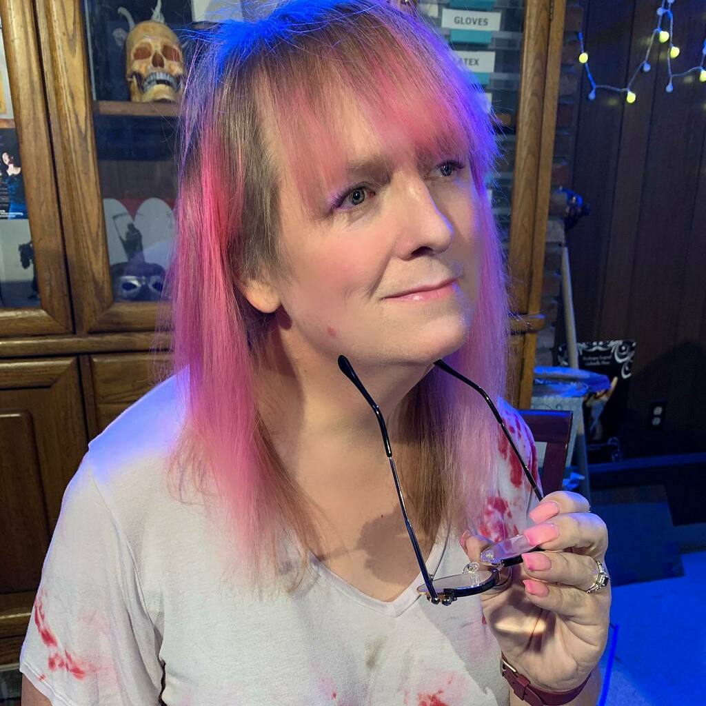 VioletDeVille's tweet photo. Taking a break from cleaning and organizing. And trying really hard not to look tired. Did I succeed? You be the judge. I’ll tell you if you’re right. 😉
.

#366selfies #day306 #transIsBeautiful #selfie #transWoman #transgender #transGirl #selfCare #l… https://t.co/UaSo8tY5iF https://t.co/ikogM6syzi