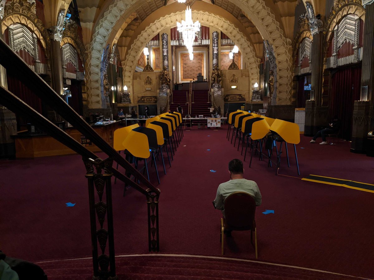 URI VOTES tweet media