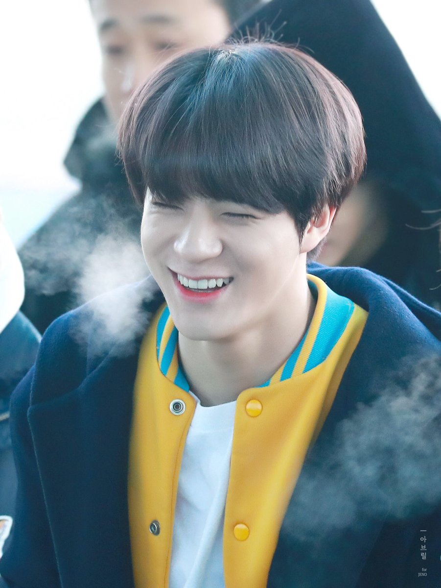 ไม่รู้คิดไปเองมั้ย แต่เวลาหน้าหนาวทีไรโน่จะดูกลมๆ อะ จะดูเต็มๆ ฟูๆ น่ารักมากอะแง วันนี้ก็ด้วย 🥺