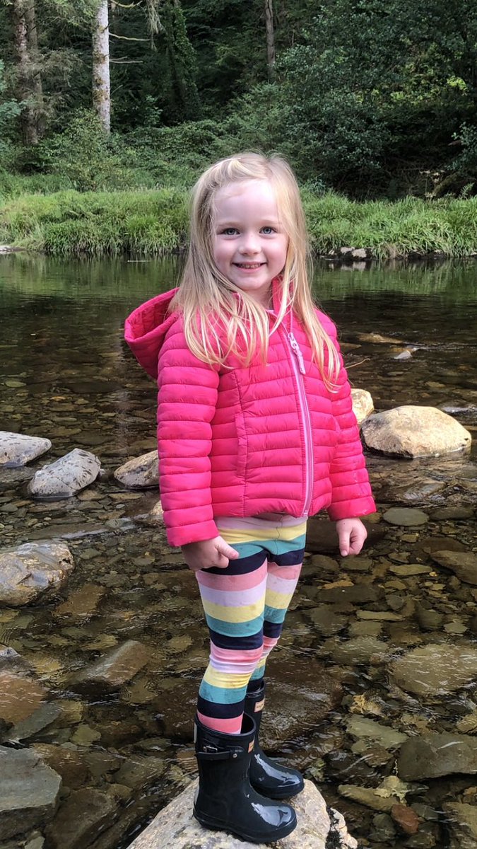 ifanevans's tweet photo. Penblwydd hapus i’r ferch fach annwylaf yn y byd i gyd yn 4 oed heddi 🥰😘😍#4oed #Heti #merchdad https://t.co/zTViz3kLwT
