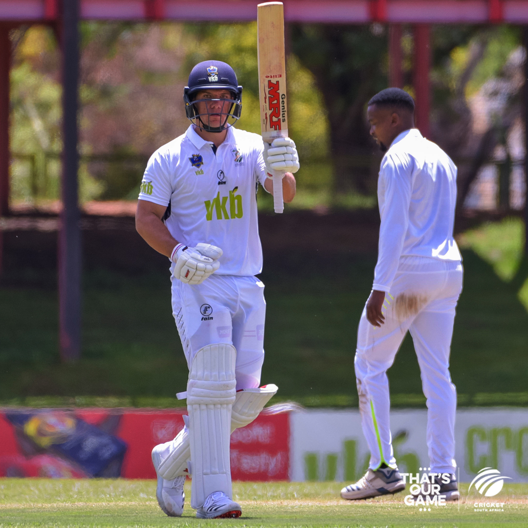 And it's <a href="/KnightsCricket/">Knights</a> opener Jacques Snyman who records the first ton of the 2020/21 #4DaySeries against <a href="/WarriorsCrickEC/">The Dafabet Warriors</a>. 👏

🔥 109 off 78 balls, including 18 x 4s and 2 x 6s.

#ThatsOurGame
