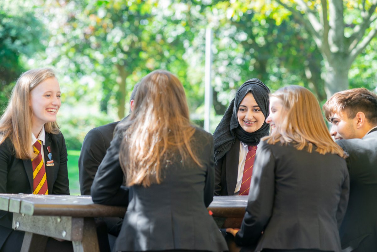 TheCryptSchool's tweet photo. Still time to register your interest for our #CryptSixthForm Open Evening
📅 When? 5th November at 6pm
💻 How? Virtual - a link will be sent on 04/11
 👉Register your interest: https://t.co/n7jqKAALZK
Booking closes on 03/11. Contact: sixthformenquiries@crypt.gloucs.sch.uk https://t.co/WO9CgpgNeC